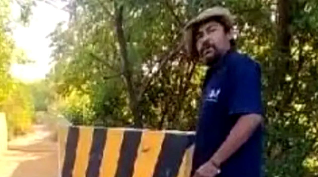 Locura en el Dique Vulpiani: el falso "cobrador de peaje" volvió con un hacha y atacó a un grupo de jóvenes