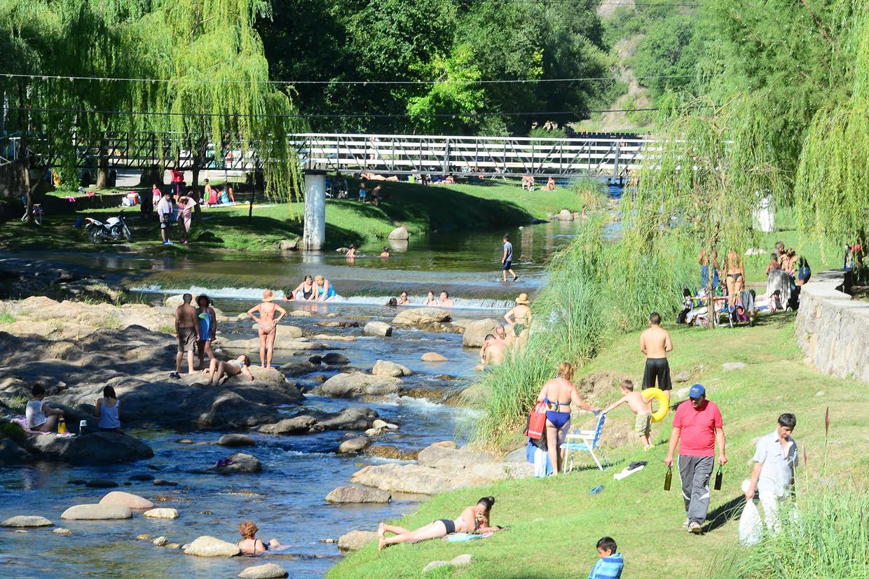 EL TRAPICHE Y SU GENTE