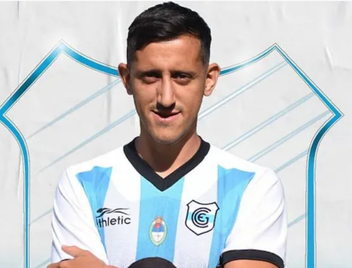 ESCÁNDALO EN EL AIRE: DETIENEN A UN FUTBOLISTA POR AMENAZA DE BOMBA