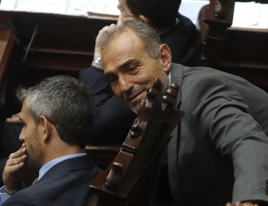Guerra libertaria: crece la interna en el oficialismo