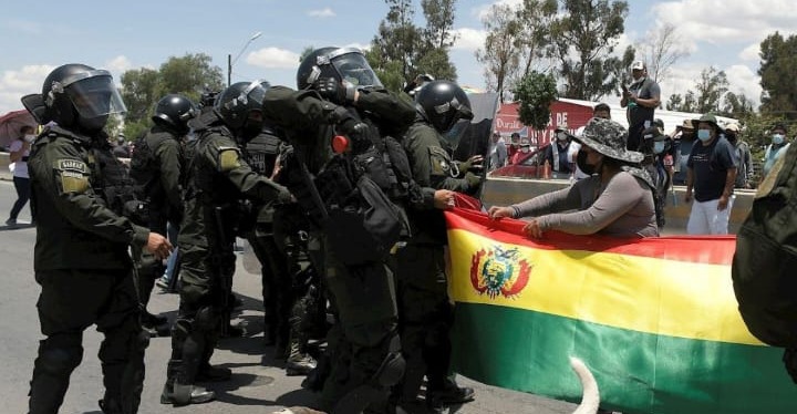 Bolivia estalla: bloqueos y pedido de renuncia presidencial
