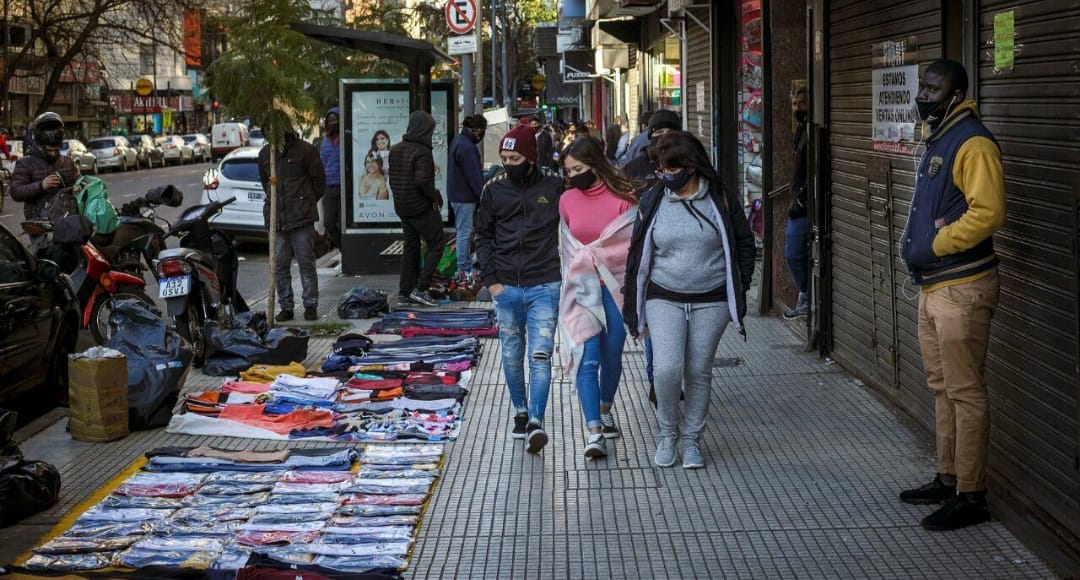 Fuerte caída de la venta callejera ilegal en CABA y La Plata