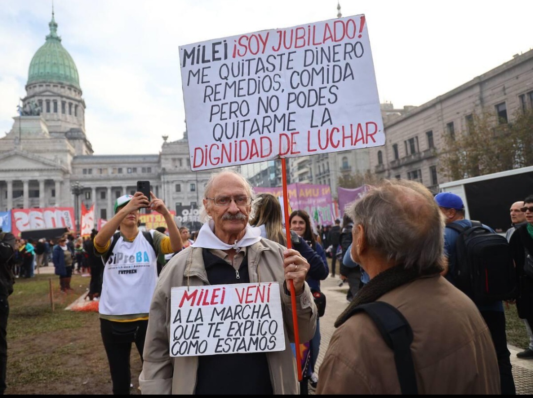 Argentina entre el ajuste y el desgaste social