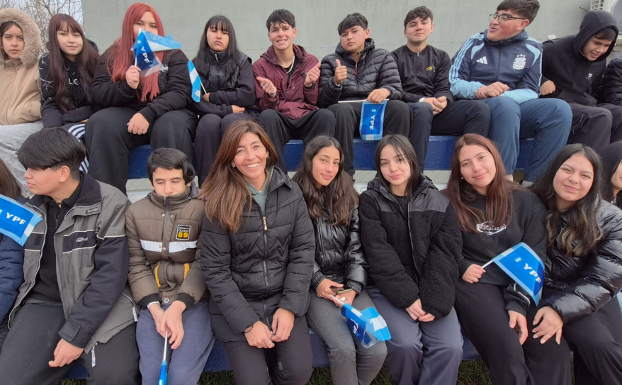 Impulsan la creación de un nuevo espacio para bicicletas en una escuela debido a la masiva llegada de alumnos en sus "TuBi"