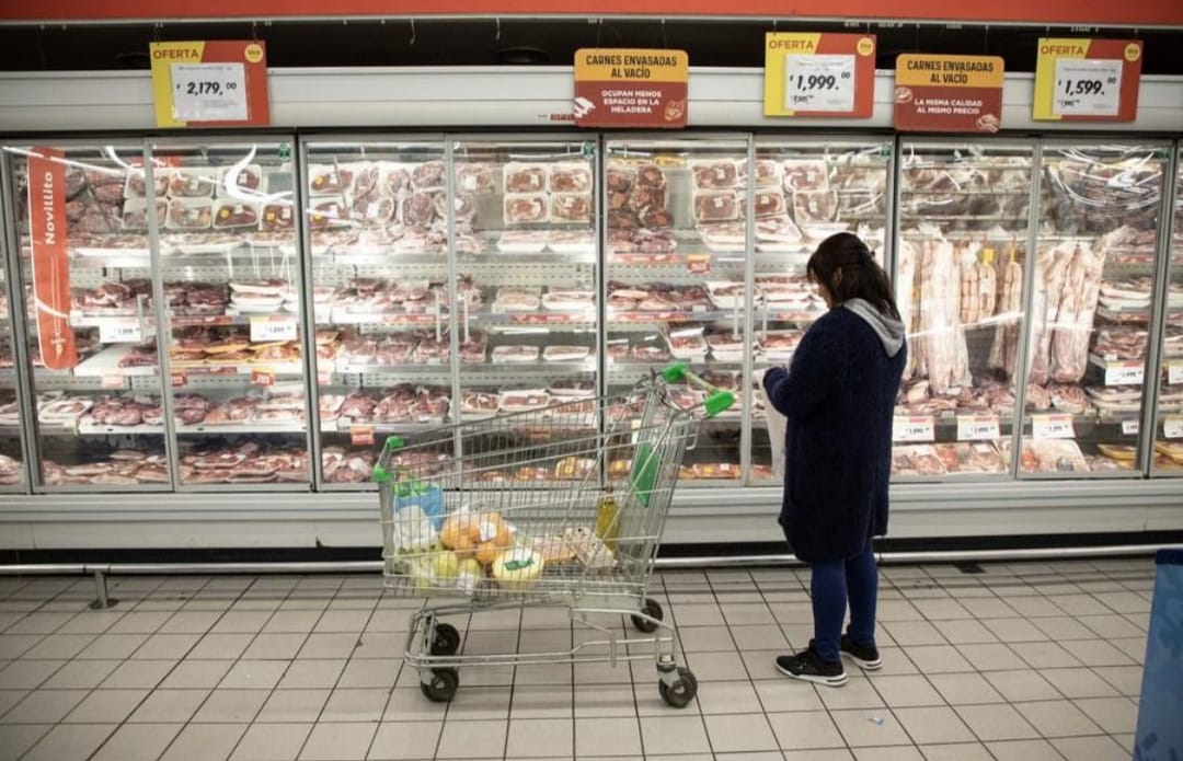Brasil gana terreno en la mesa de los argentinos y crece la preocupación en la industria alimentaria