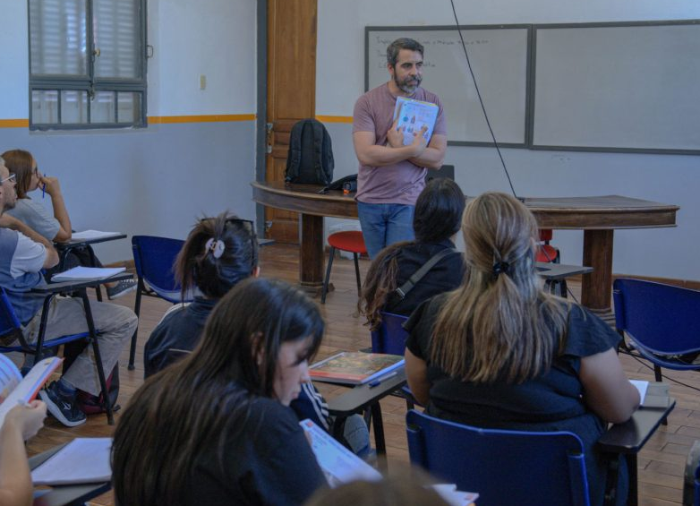 El Instituto de Idiomas de la ULP abrió las inscripciones para sus cursos virtuales del segundo cuatrimestre