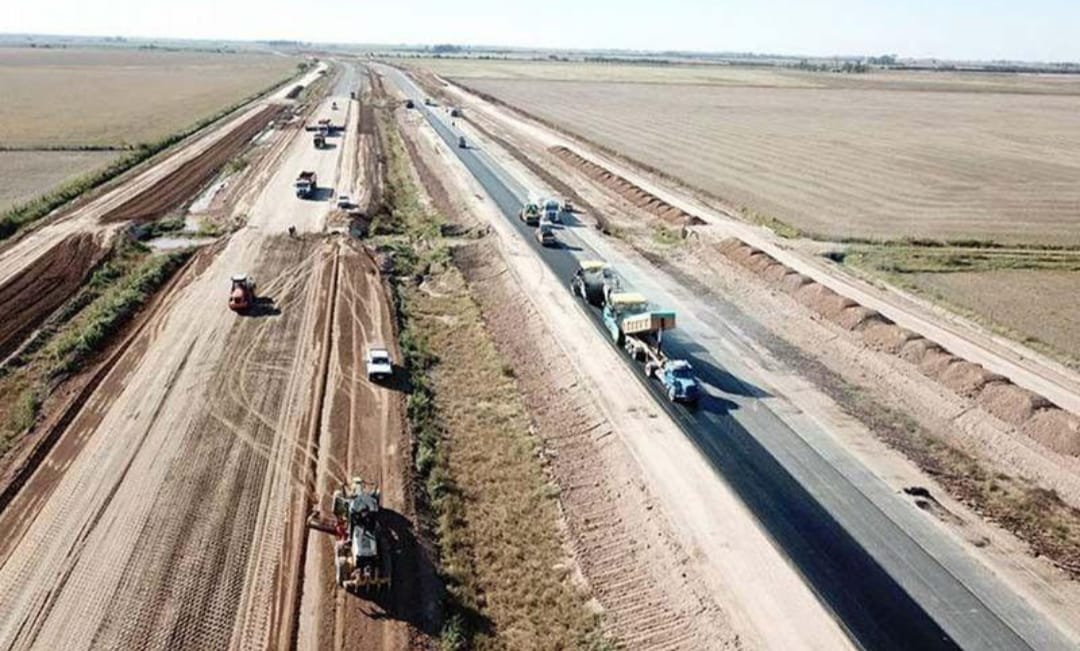 El gasto público cayó 2,3% real en el primer semestre a costa de menos obras públicas y transferencias a las provincias.