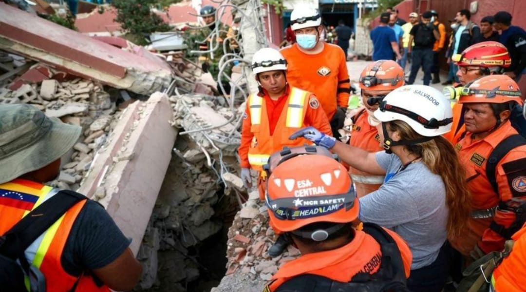 Ya son más de 4.500 los muertos por los terremotos en Venezuela