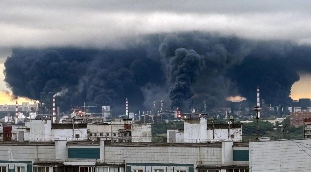 Ucrania lanzó más de 400 drones contra Moscú en uno de los mayores ataques de la guerra