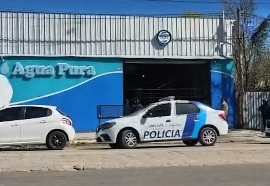 MOLINO FÉNIX: ALLANARON UNA EMPRESA DE COMBUSTIBLES Y UNA EMBOTELLADORA DE AGUA POR LA CAUSA QUE INVESTIGA UN PRESUNTO FRAUDE DE $900 MILLONES