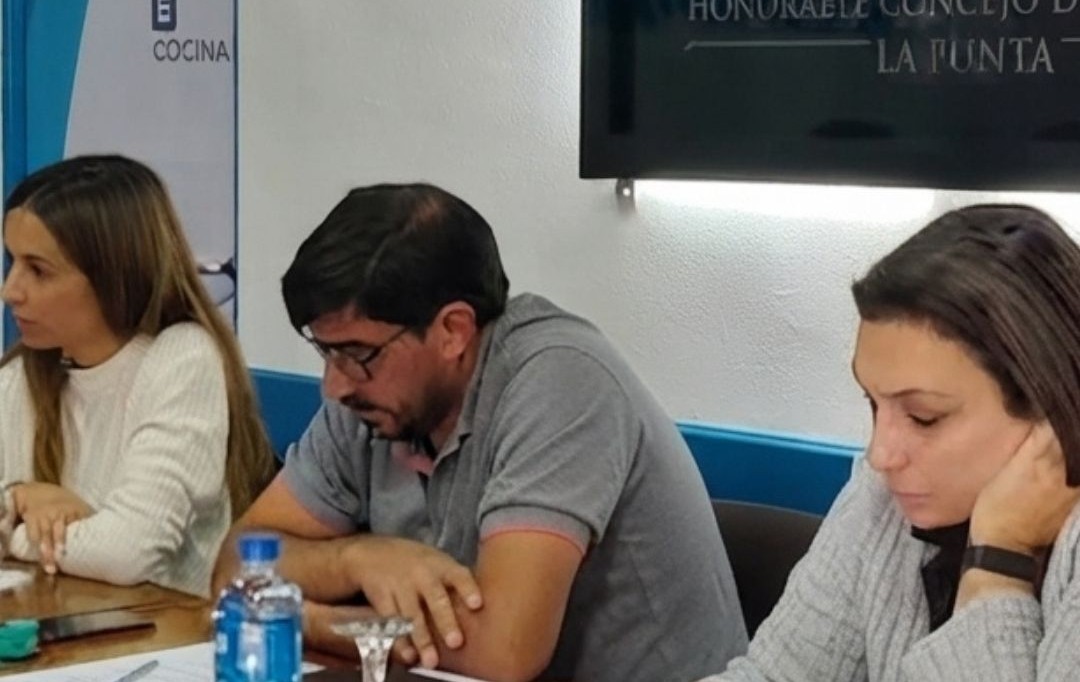 DENUNCIAN QUE CONCEJALES OFICIALISTAS DE LA PUNTA RECIBIERON BENEFICIOS DEL MUNICIPIO