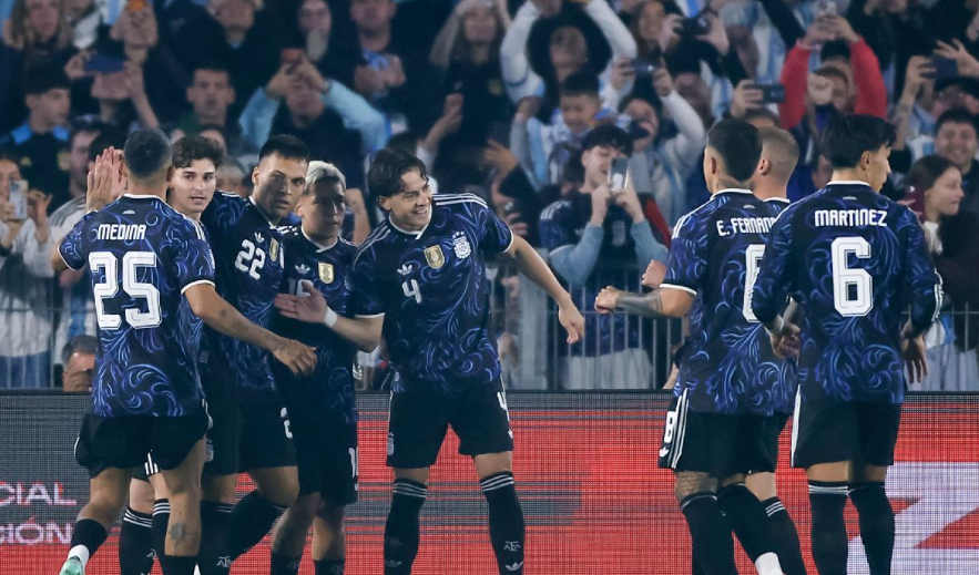 ¡Paliza monumental! La Selección Argentina aplastó 7 a 0 a Burkina Faso en una noche de récords y debuts en las redes