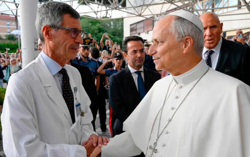 Buenas noticias desde el Vaticano: el cirujano del Papa confirmó que León XIV podrá viajar a Sudamérica