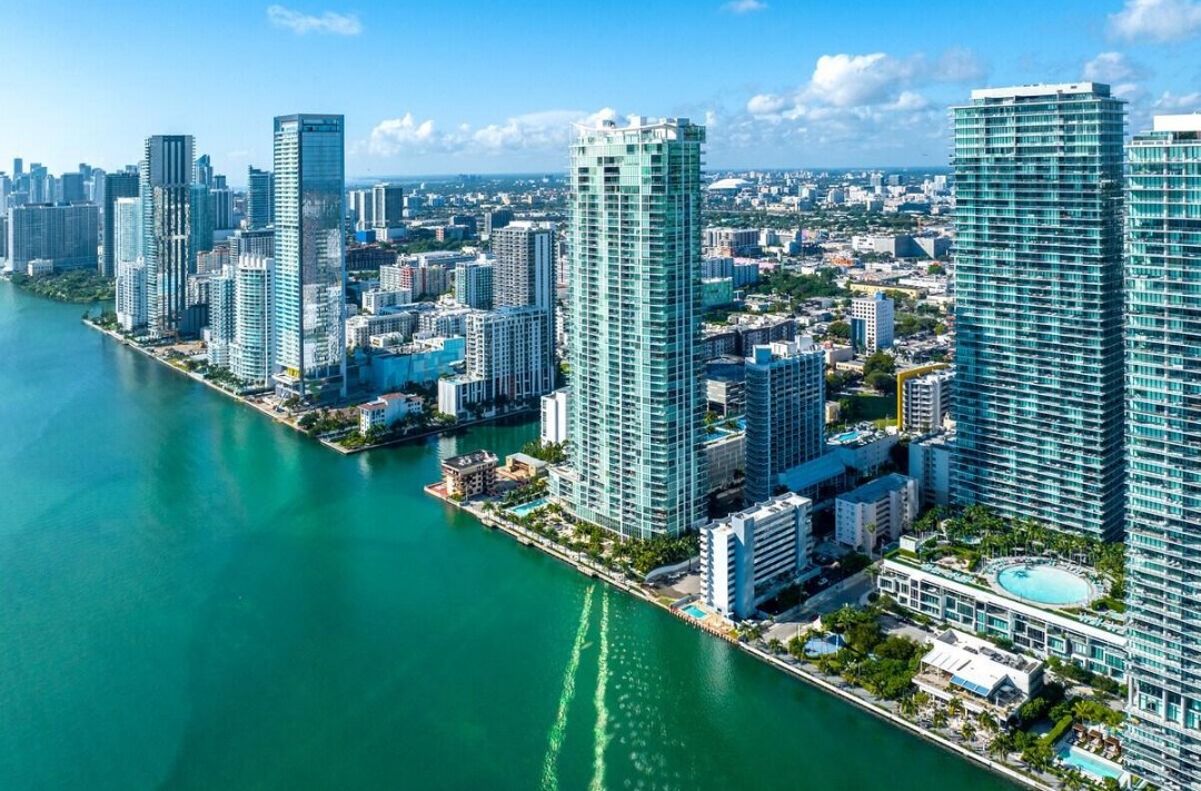 ARGENTINOS INVIRTIERON US$ 627 MILLONES EN PROPIEDADES EN FLORIDA: CASI LO MISMO QUE TODAS LAS ESCRITURAS DE CABA EN UN MES