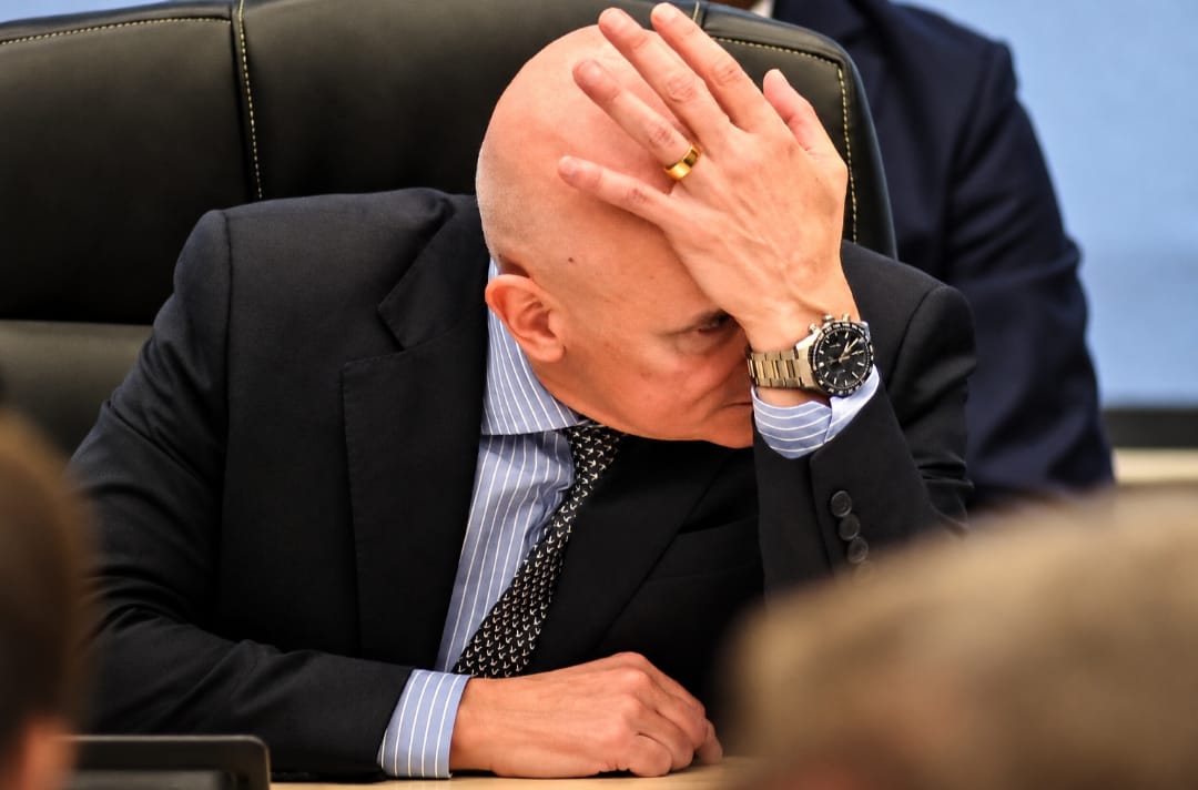 ESCÁNDALO JUDICIAL: PROCESARON A JOSÉ LUIS ESPERT POR LAVADO DE DINERO, LE PROHIBIERON SALIR DEL PAÍS Y LO EMBARGARON POR $1.000 MILLONES