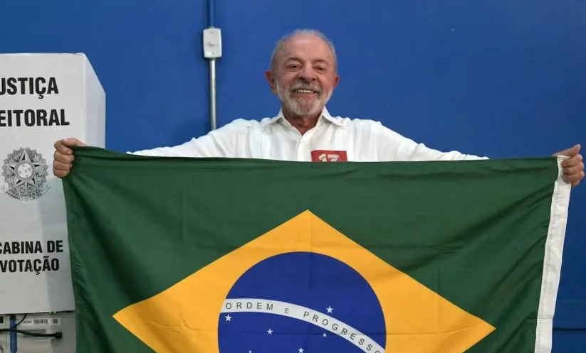 Balotaje en Brasil: Lula da Silva fue reelecto y asumirá su cuarto mandato presidencial